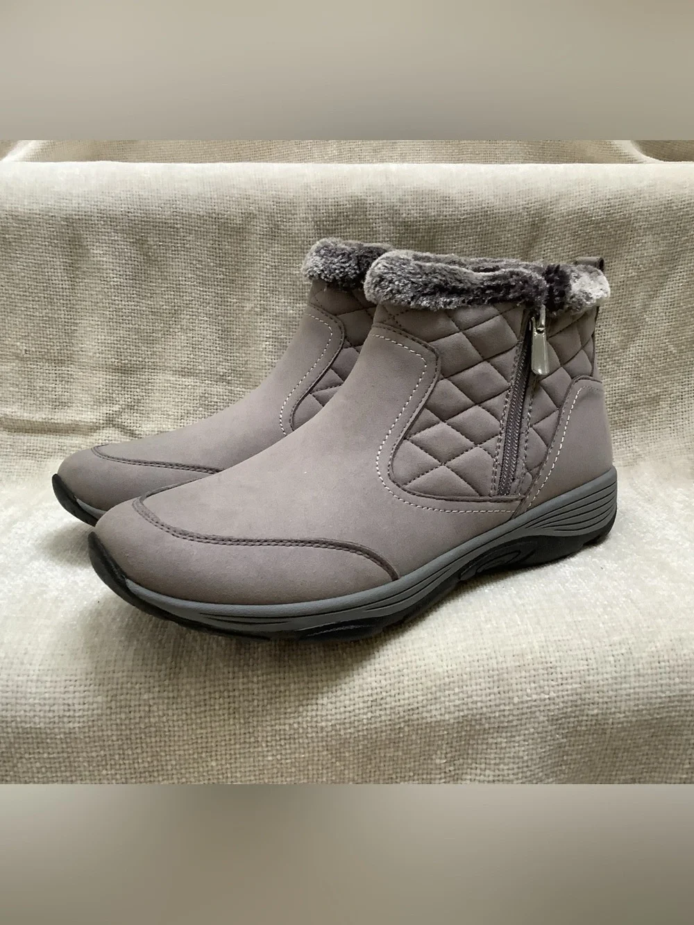 Easy Spirit Sevance 2 Ankle Boots-Light Gray Faux Suede-Faux Fur Trim-Zipper-9M